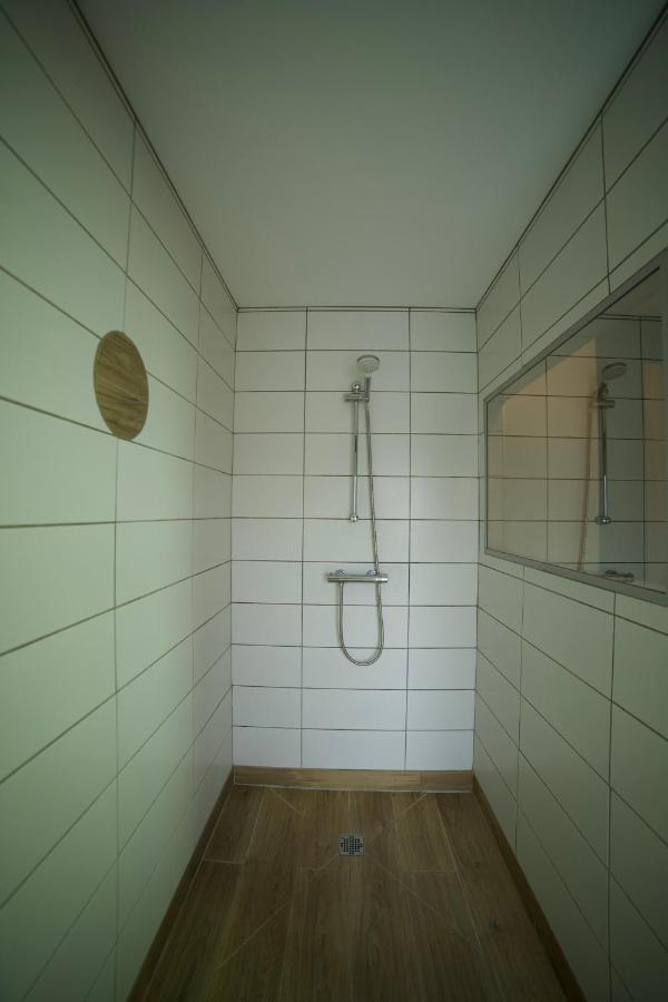 B&B Chez L'Habitant Chambre Privative Sur La Route Des Vins Tv Parking Box Velo Изенгейм Экстерьер фото