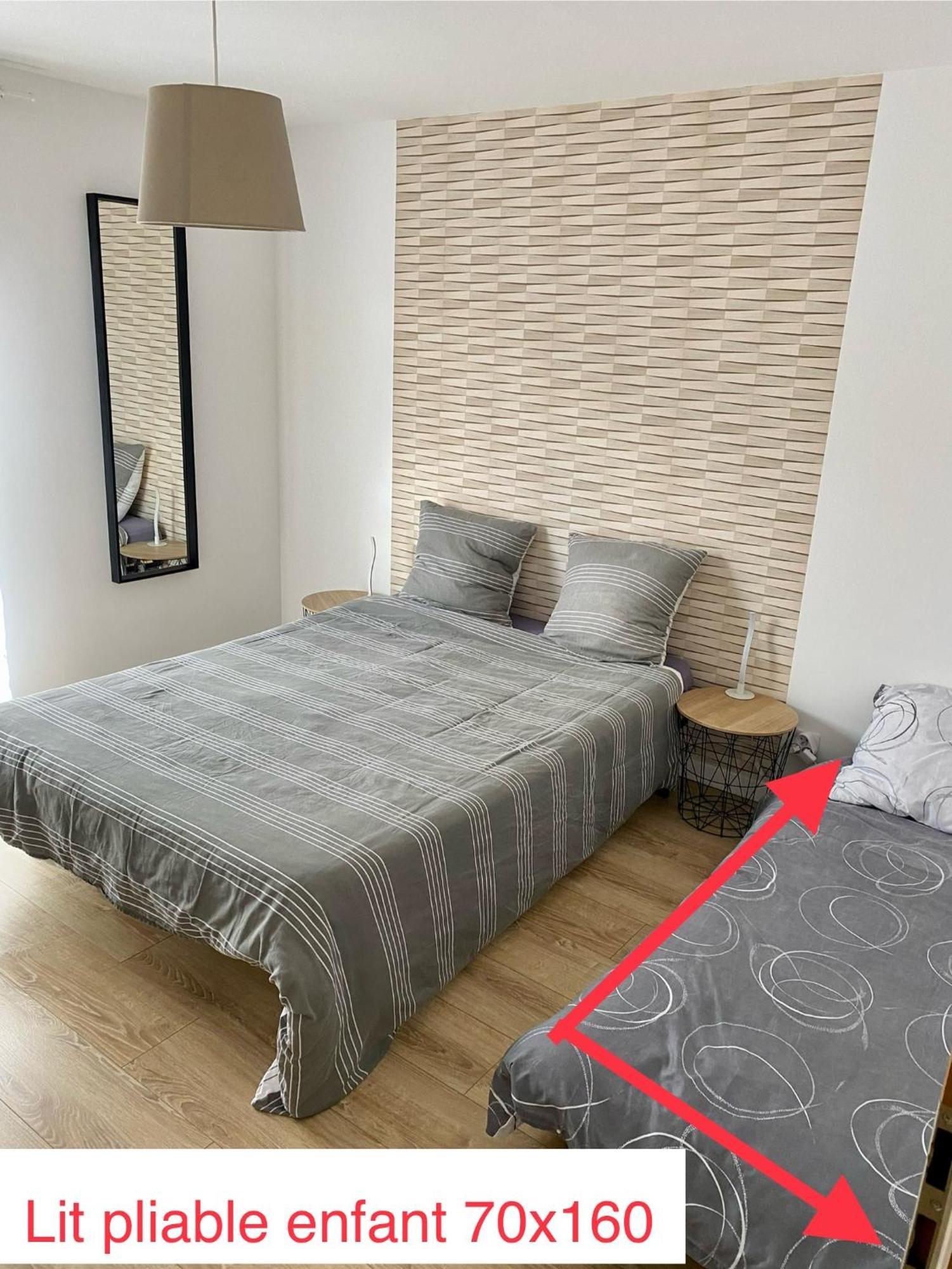 B&B Chez L'Habitant Chambre Privative Sur La Route Des Vins Tv Parking Box Velo Изенгейм Экстерьер фото